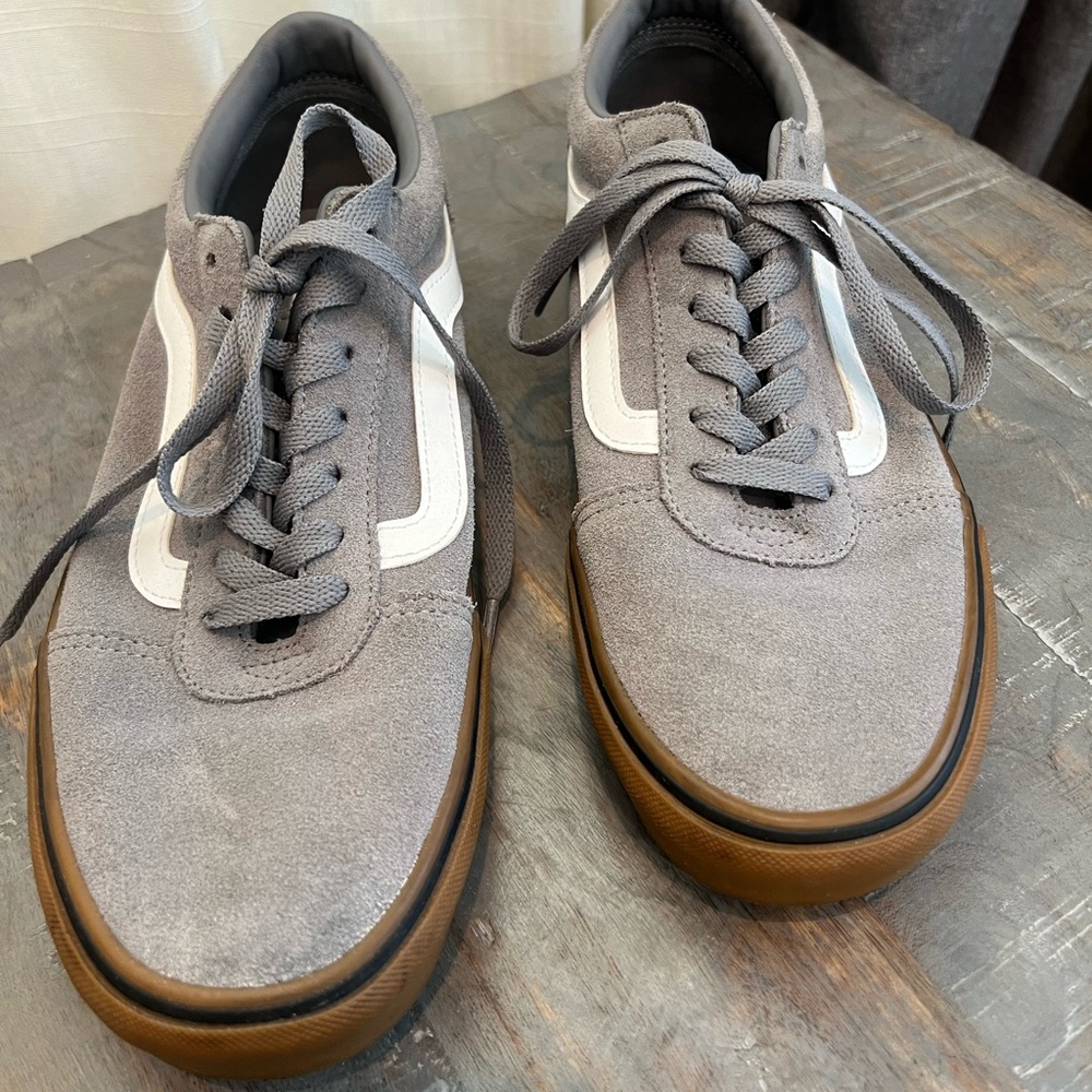 Gray and White Vans Men's Ward Suede Sneaker with gum sole. - Picture 2 of 13